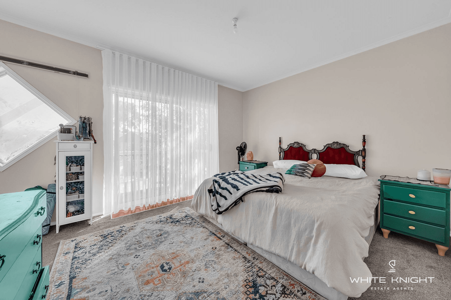 2/4 Camphora Place, St Albans, VIC 3021