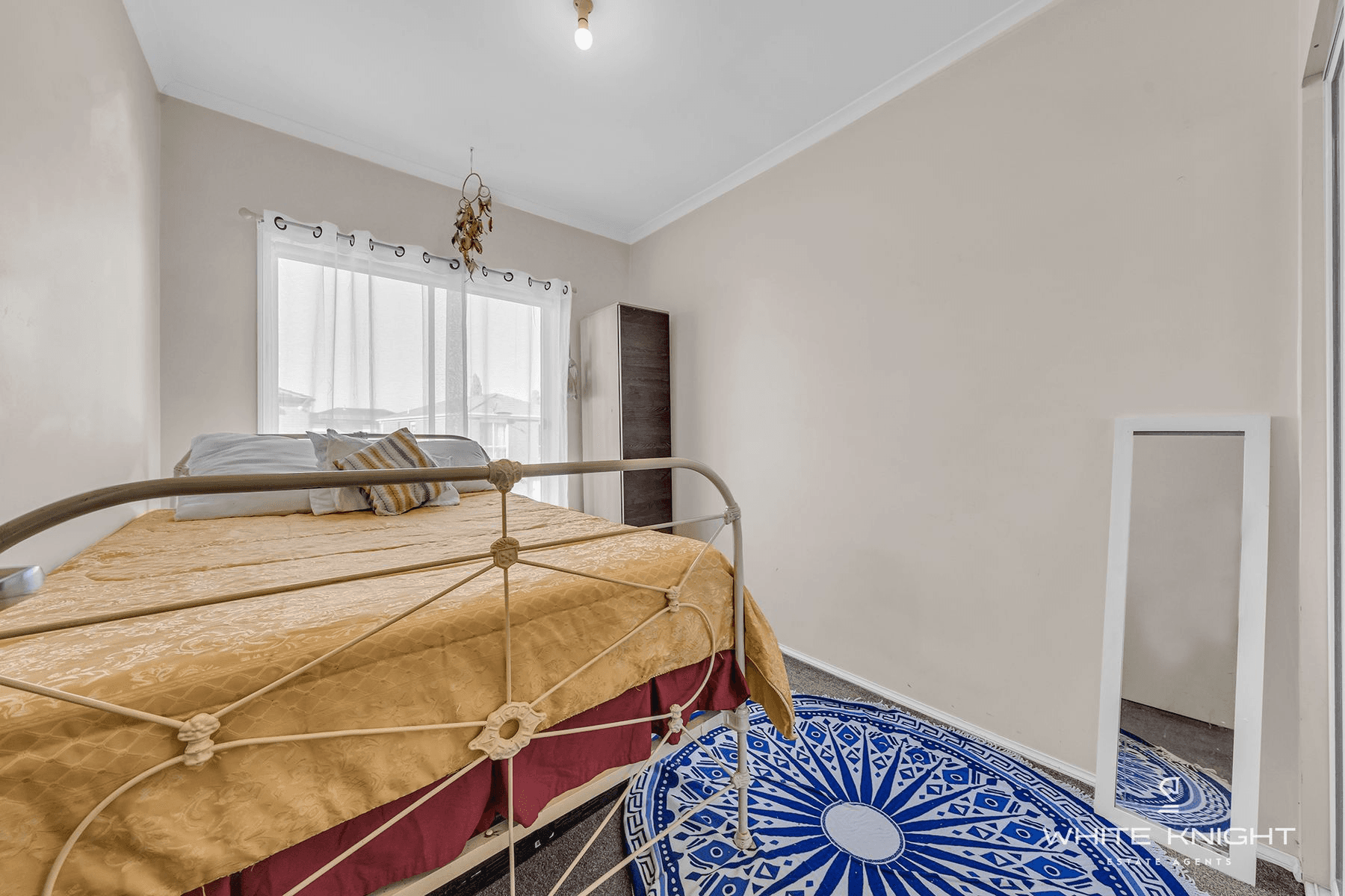 2/4 Camphora Place, St Albans, VIC 3021
