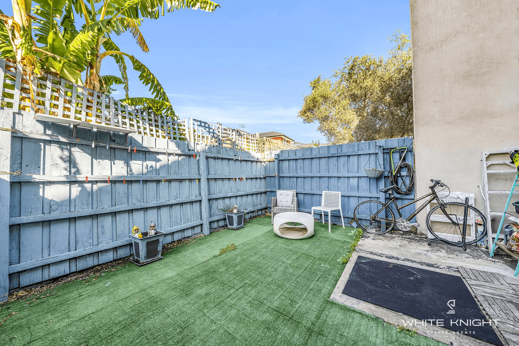2/4 Camphora Place, St Albans, VIC 3021