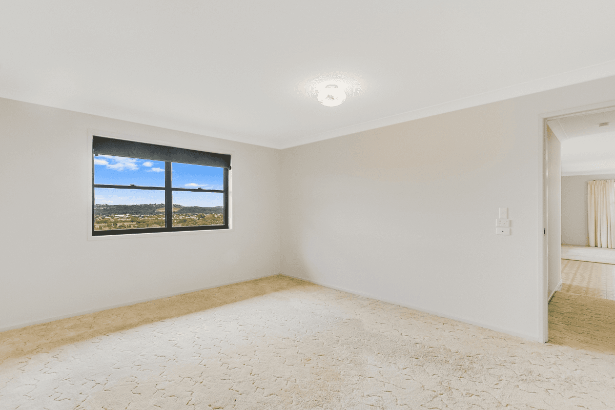 15 Durigan Place, BANORA POINT, NSW 2486