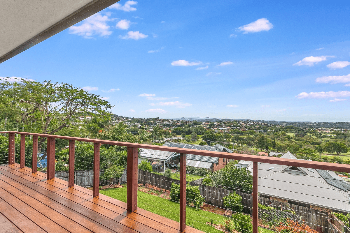 15 Durigan Place, BANORA POINT, NSW 2486