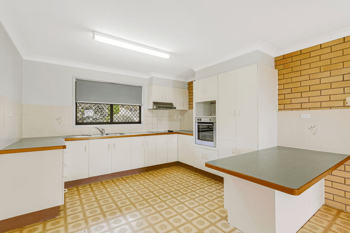 15 Durigan Place, BANORA POINT, NSW 2486