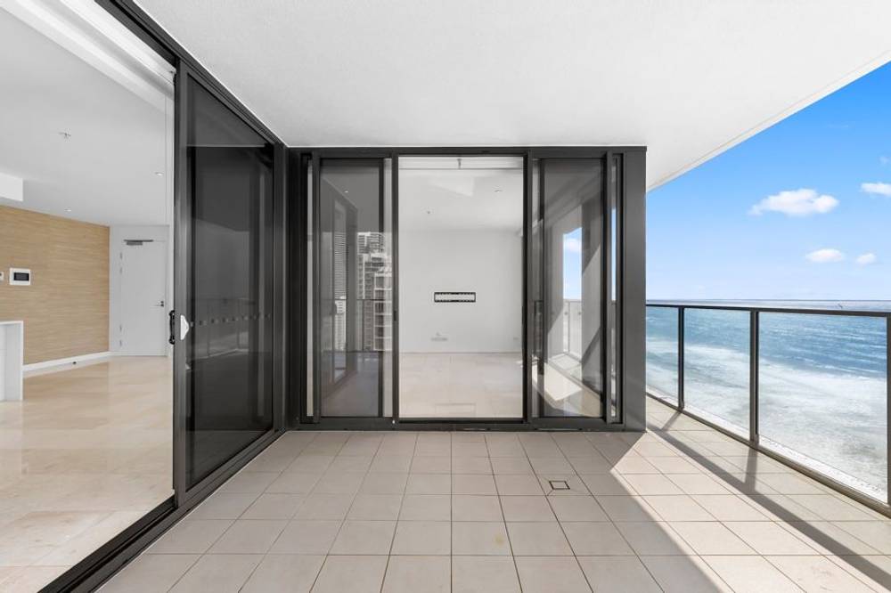 52/47-51 Broadbeach Boulevard, BROADBEACH, QLD 4218