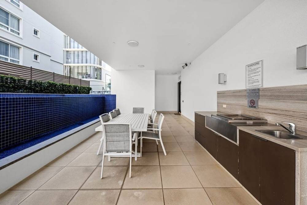 52/47-51 Broadbeach Boulevard, BROADBEACH, QLD 4218