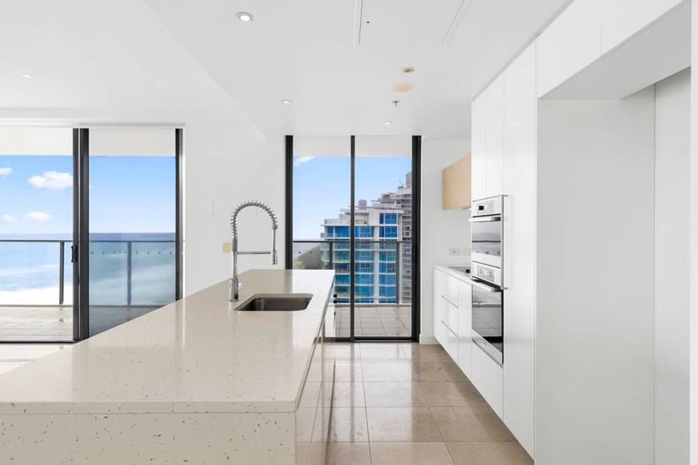 52/47-51 Broadbeach Boulevard, BROADBEACH, QLD 4218