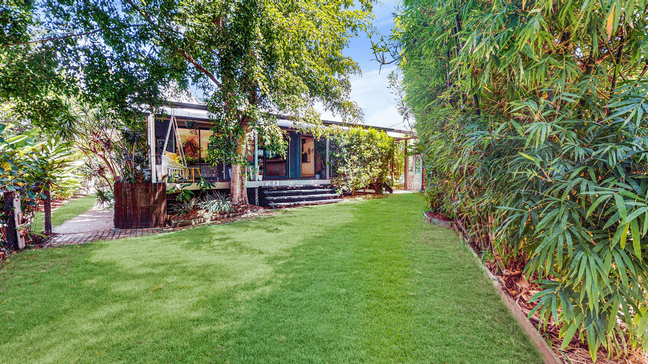 6 Lake Court, TEWANTIN, QLD 4565