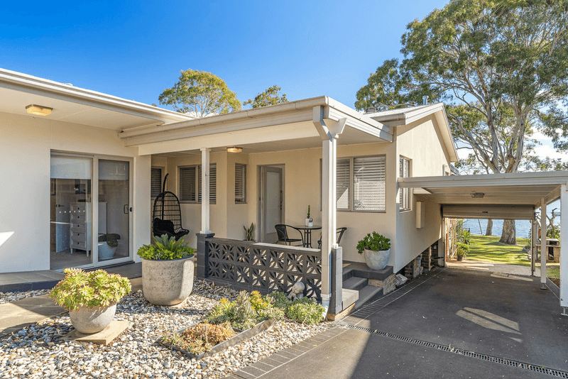 16 Yoorala Road, YARRAWONGA PARK, NSW 2264