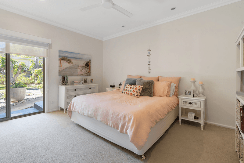 16 Yoorala Road, YARRAWONGA PARK, NSW 2264