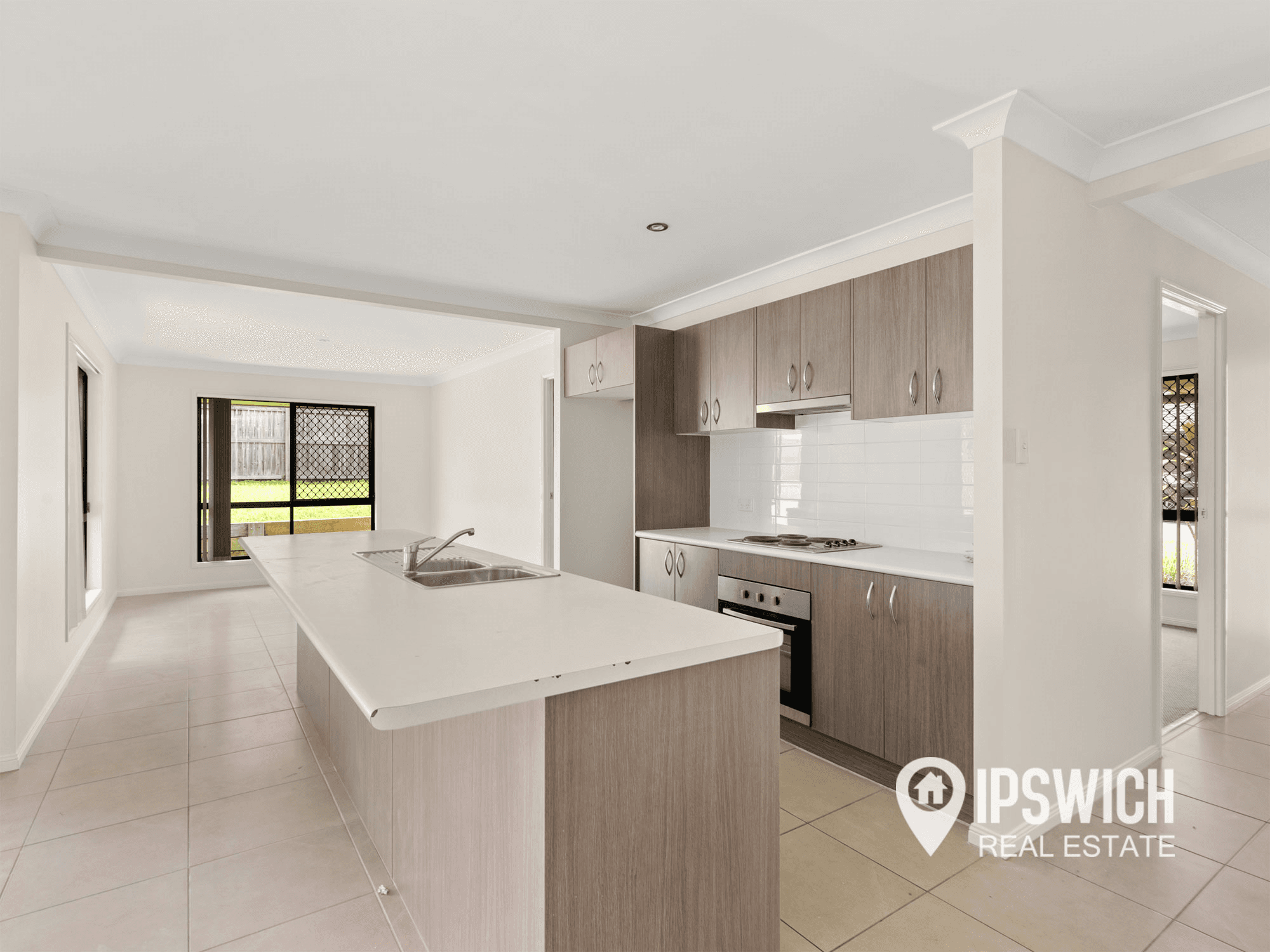 13 Drysdale Place, BRASSALL, QLD 4305