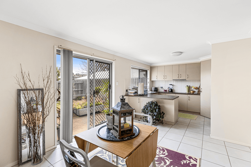 2/196 Jellicoe Street, NEWTOWN, QLD 4350