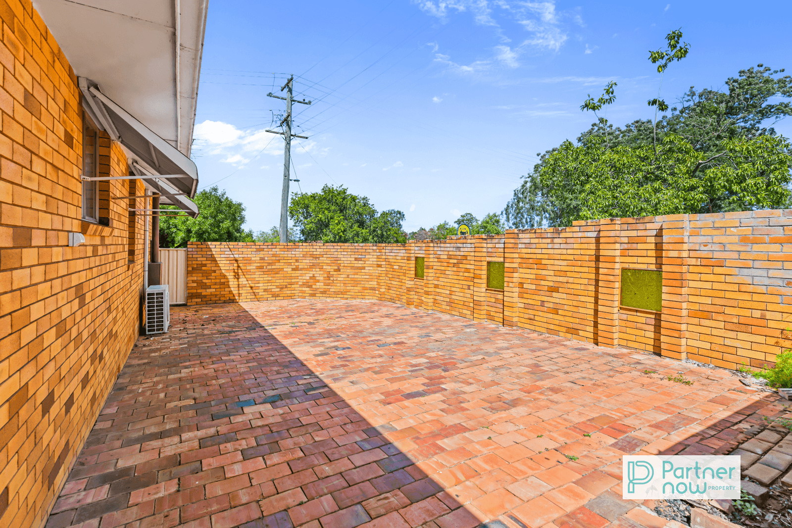 16 Brolga Crescent, TAMWORTH, NSW 2340