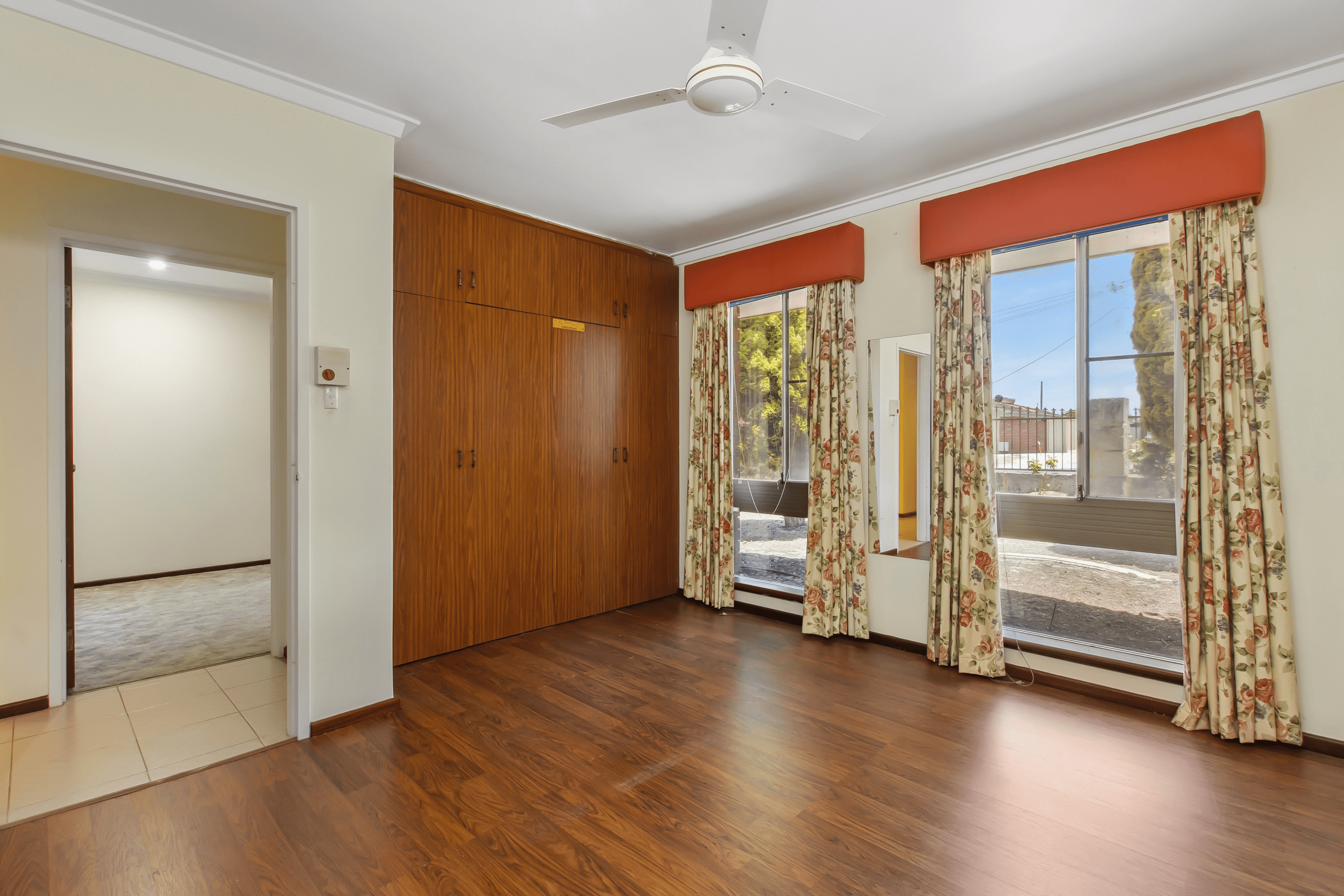 12 Nelligan Avenue, GIRRAWHEEN, WA 6064