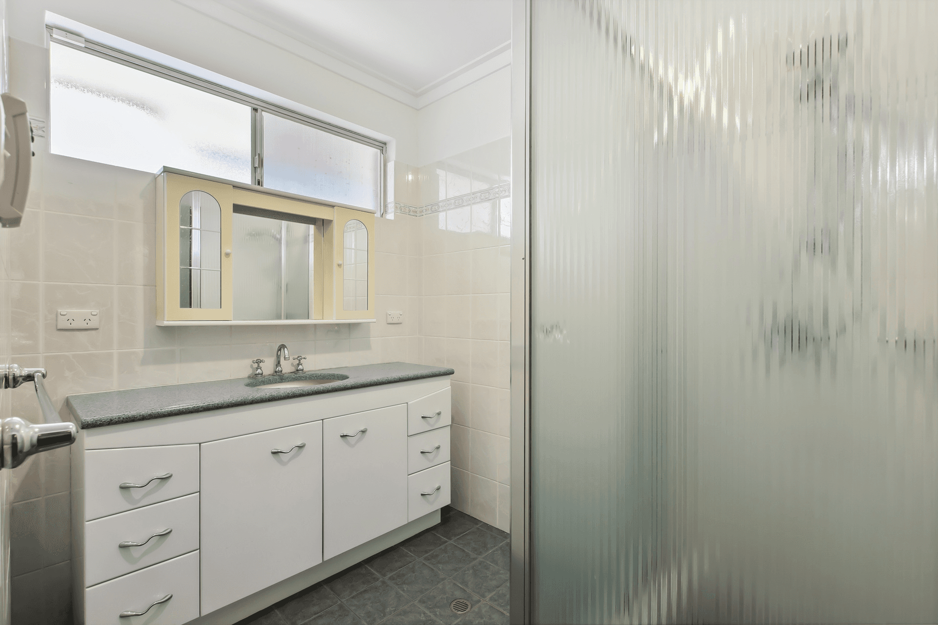 12 Nelligan Avenue, GIRRAWHEEN, WA 6064