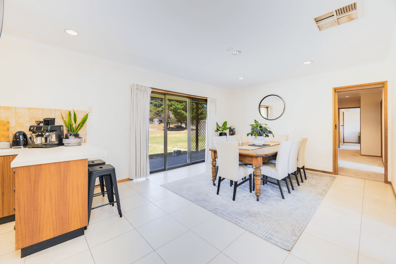 24 Jones Lane, QUANTONG, VIC 3401