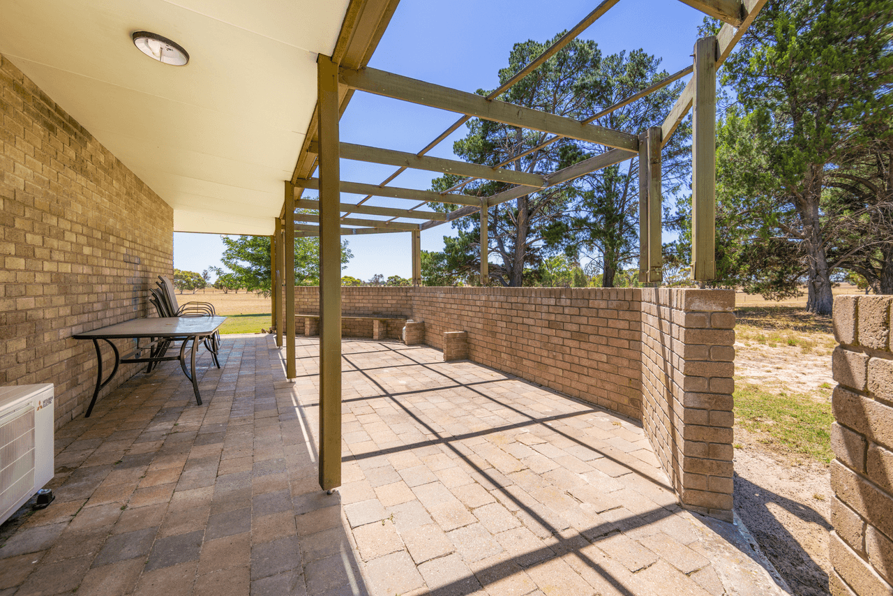 24 Jones Lane, QUANTONG, VIC 3401