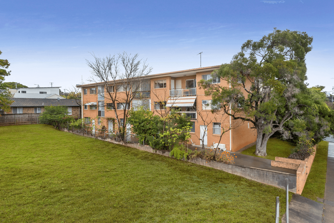 2/192 Junction Road, CLAYFIELD, QLD 4011