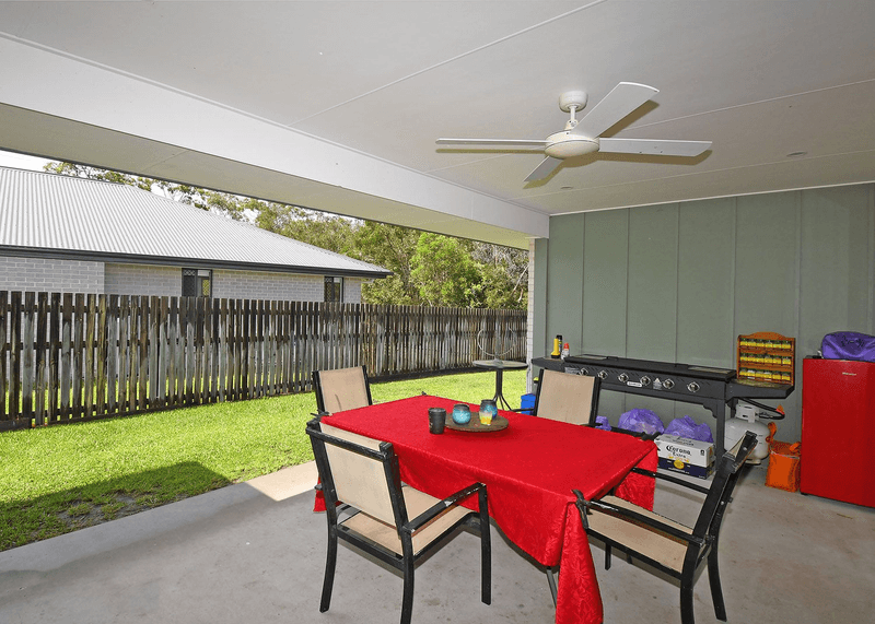 24 Tranquil Dr, Wondunna, QLD 4655