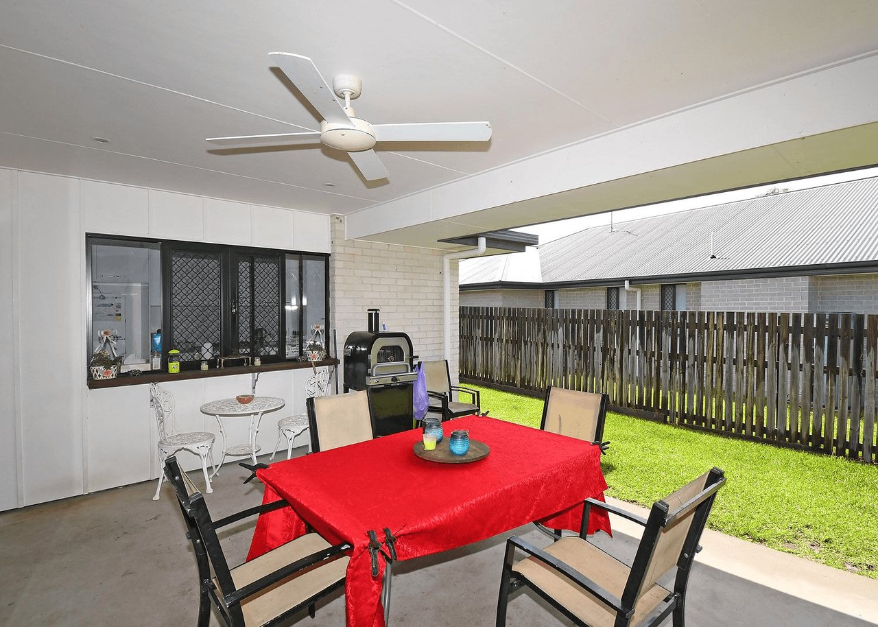 24 Tranquil Dr, Wondunna, QLD 4655