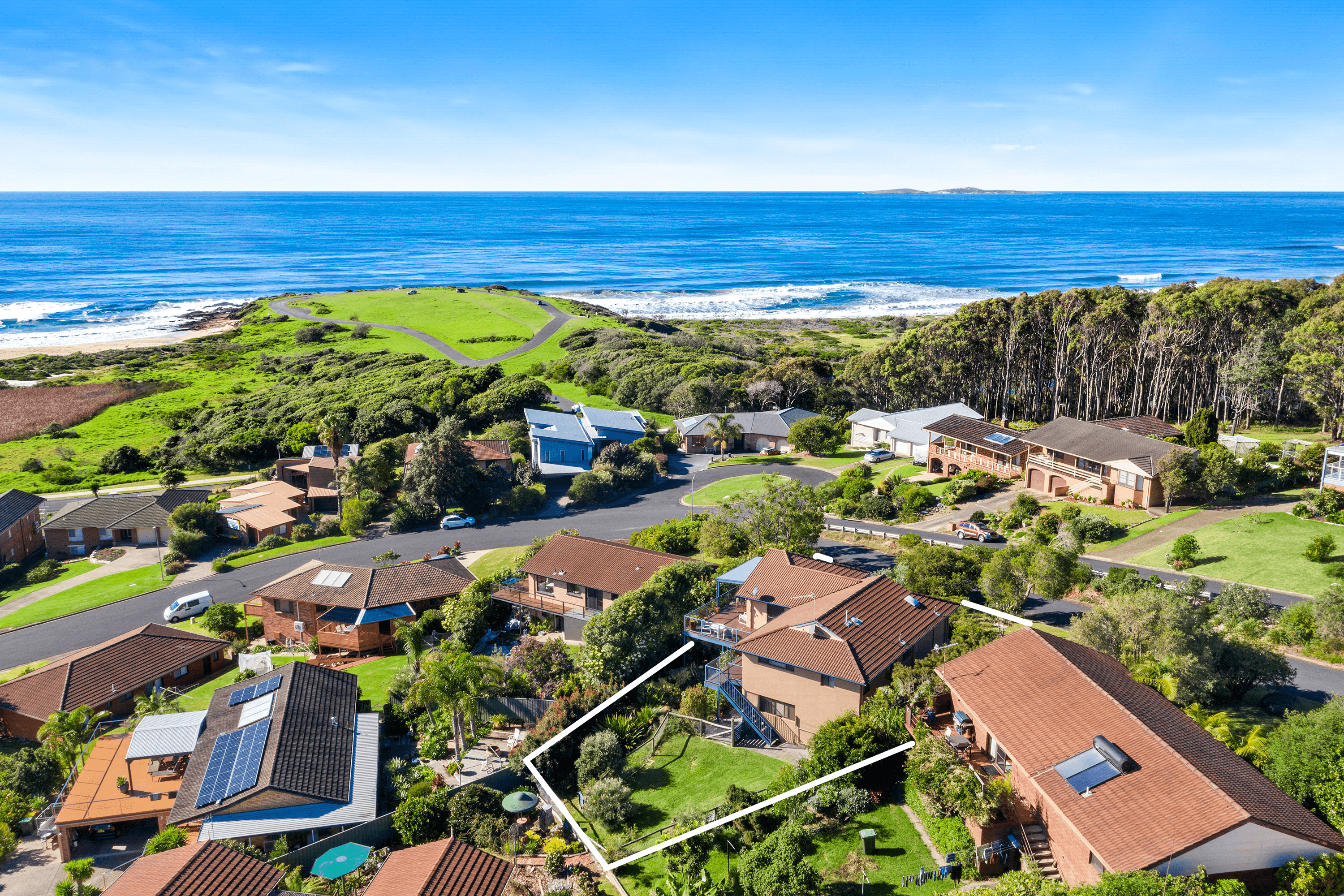 11 Warbler Crescent, NORTH NAROOMA, NSW 2546