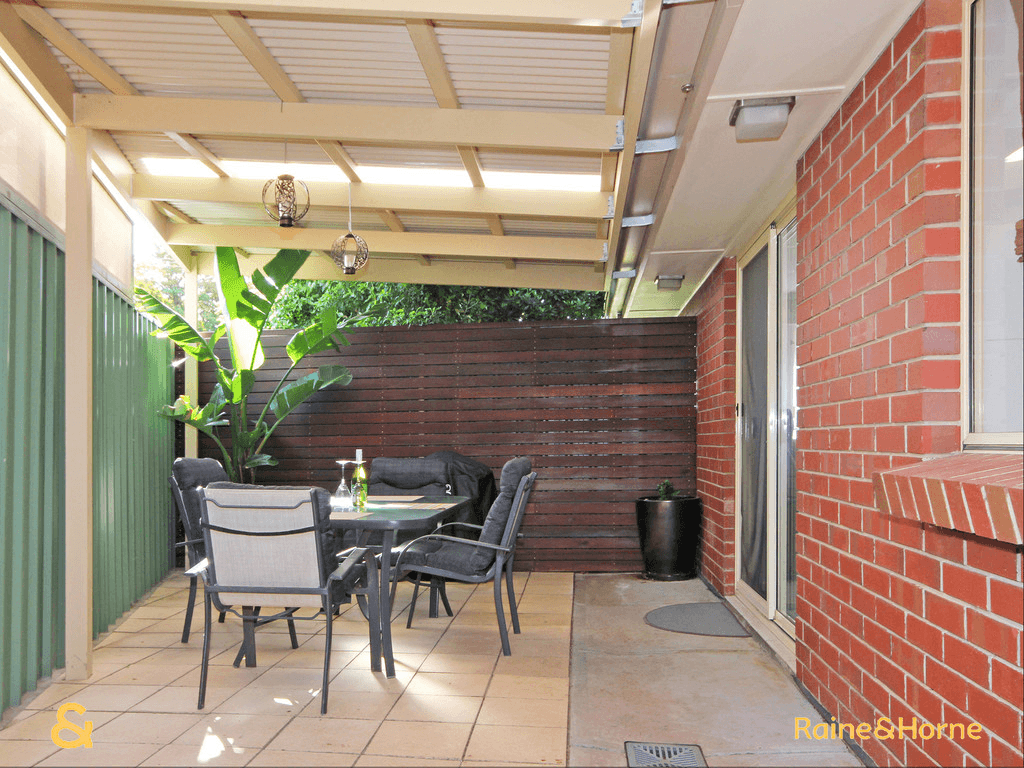 12 Kentwood Road, MORPHETT VALE, SA 5162