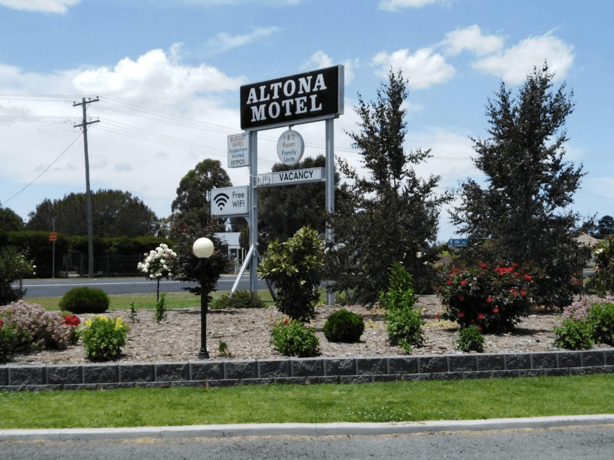 113 New England Hwy, Uralla, NSW 2358