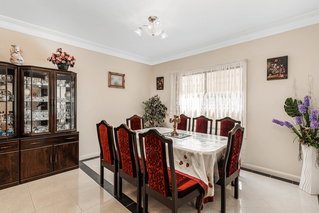 80 Harraden Drive, WEST HOXTON, NSW 2171