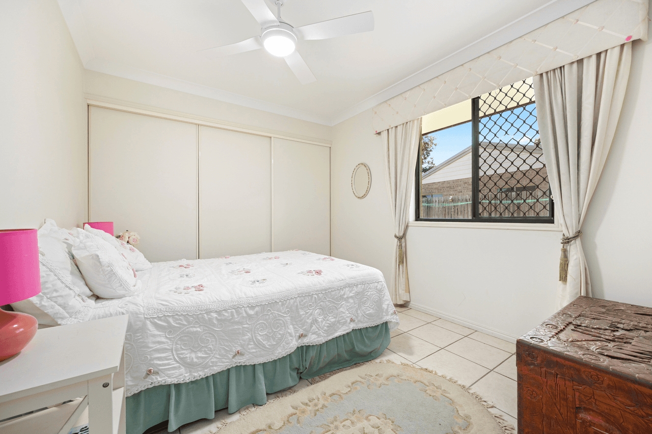 238 Dayman Street, TORQUAY, QLD 4655