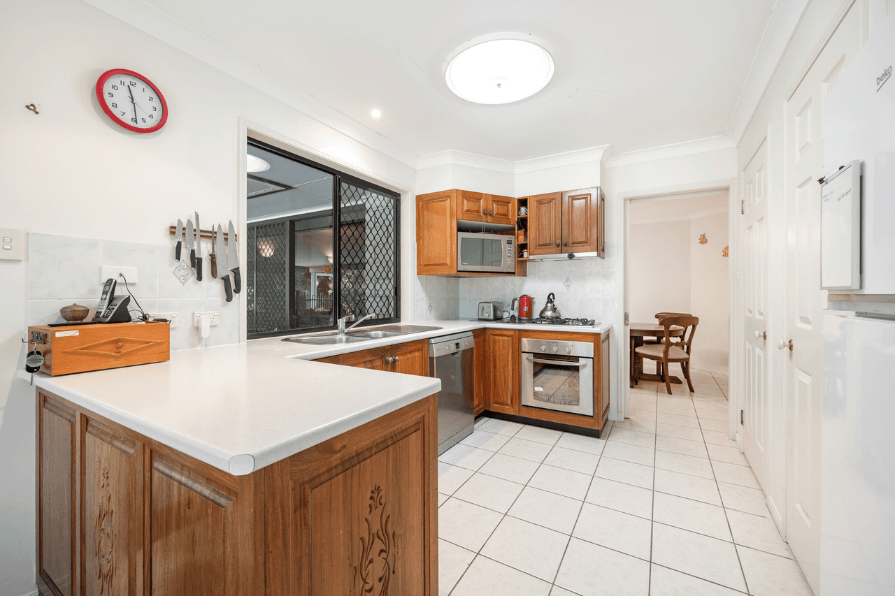 238 Dayman Street, TORQUAY, QLD 4655