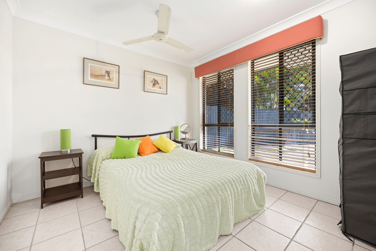 238 Dayman Street, TORQUAY, QLD 4655