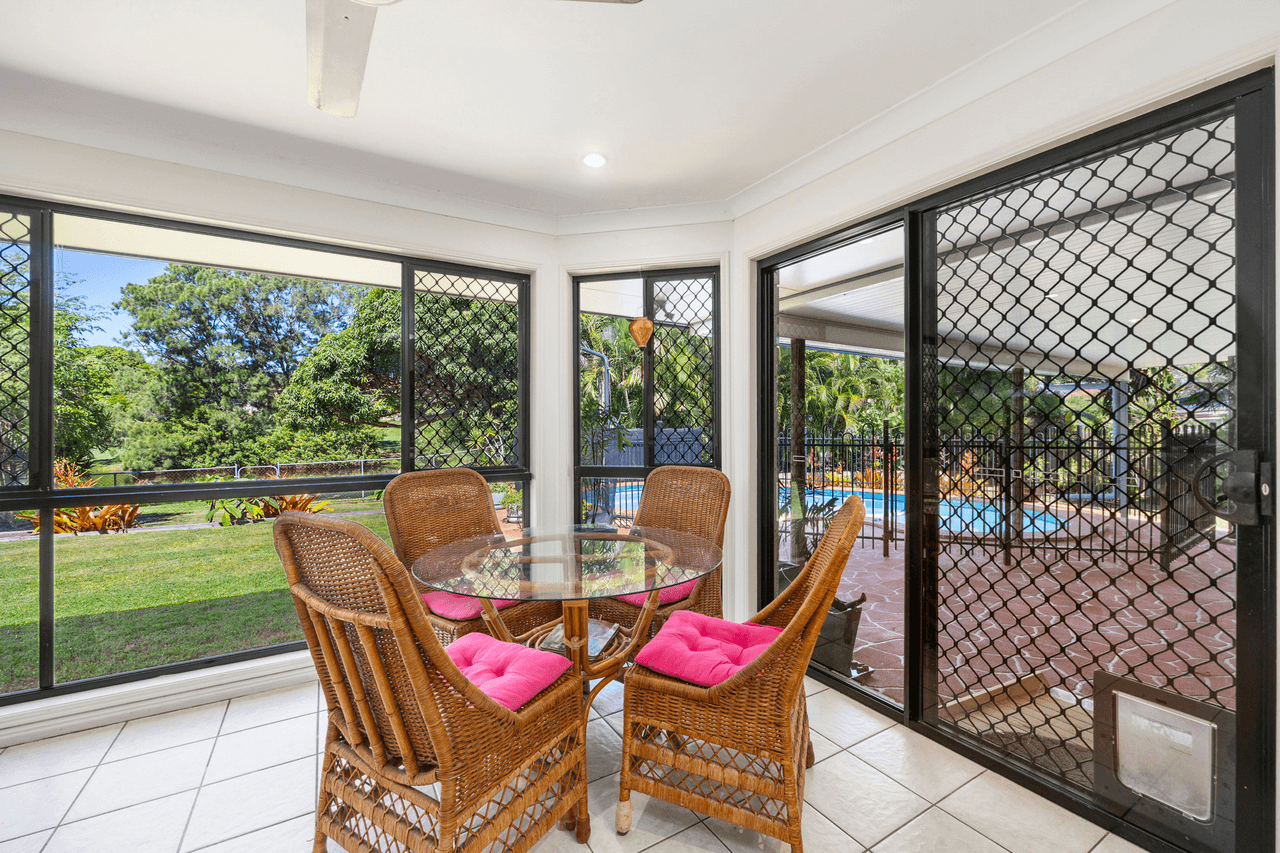 238 Dayman Street, TORQUAY, QLD 4655