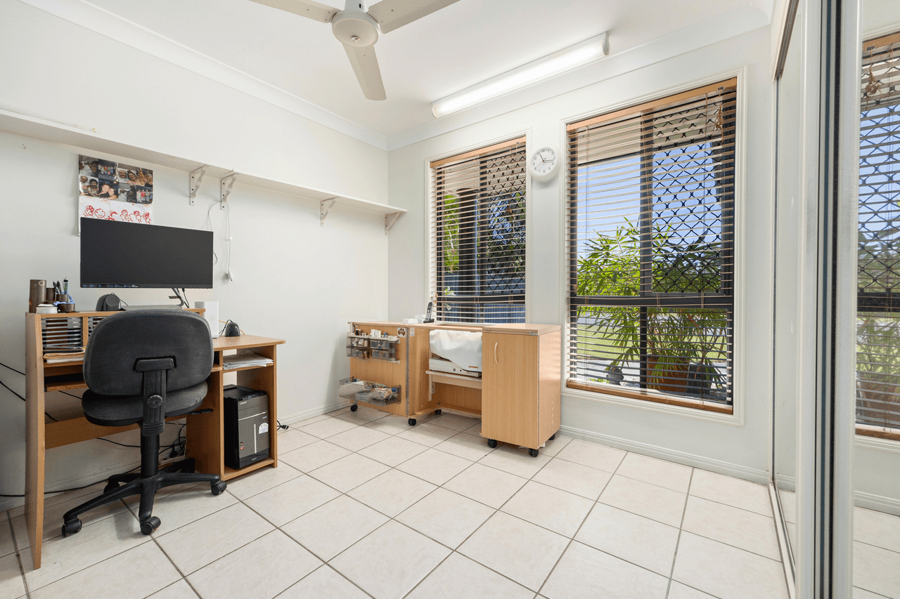 238 Dayman Street, TORQUAY, QLD 4655