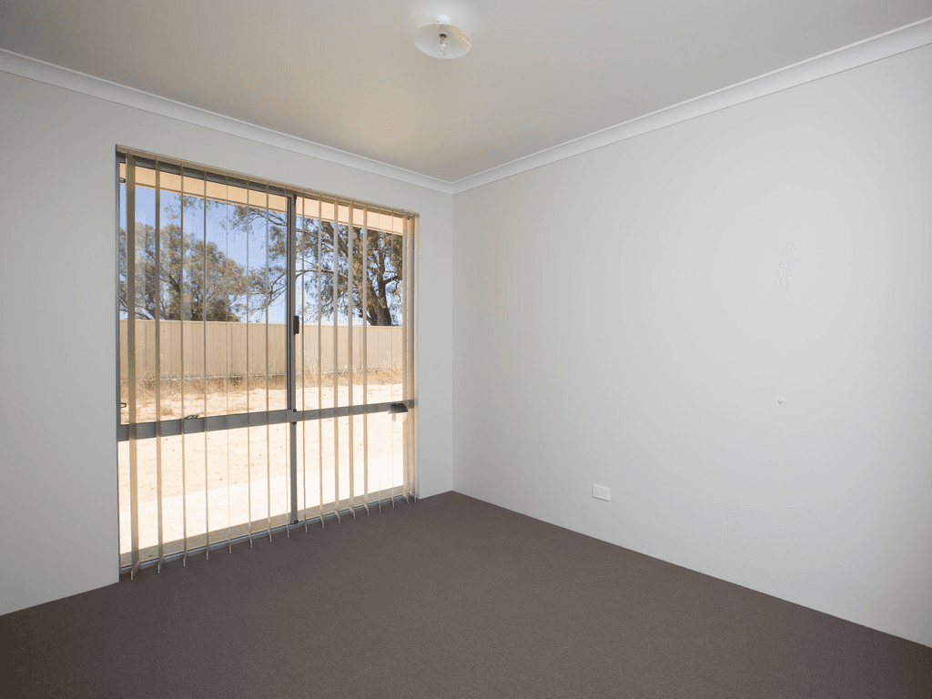 7 RANERI Avenue, HARVEY, WA 6220