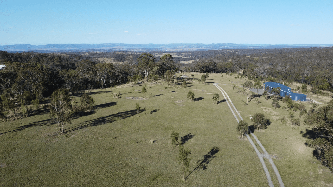 2135 Old Stanthorpe Rd, CHERRY GULLY, QLD 4370