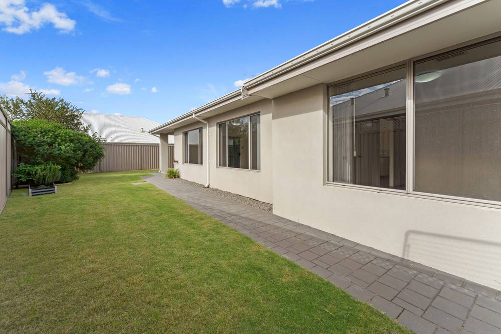 61 Heritage Park Drive, BALDIVIS, WA 6171