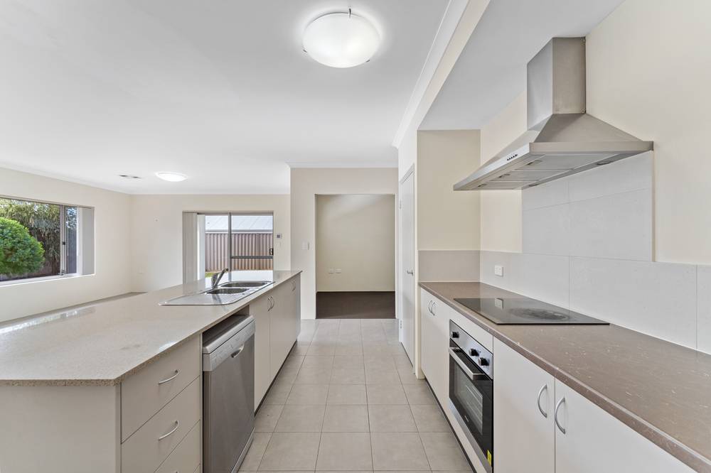 61 Heritage Park Drive, BALDIVIS, WA 6171