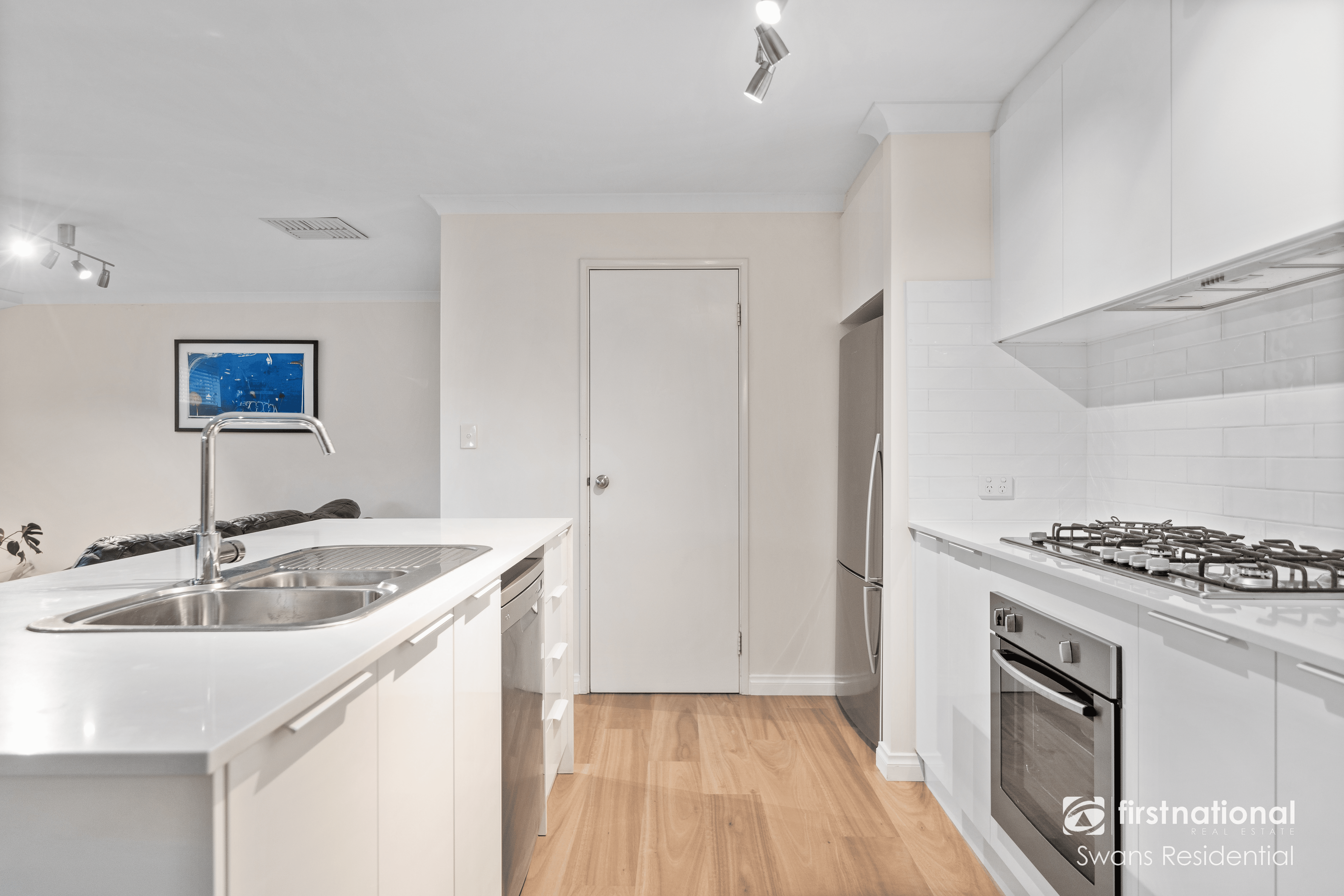 15 Limone Street, AVELEY, WA 6069