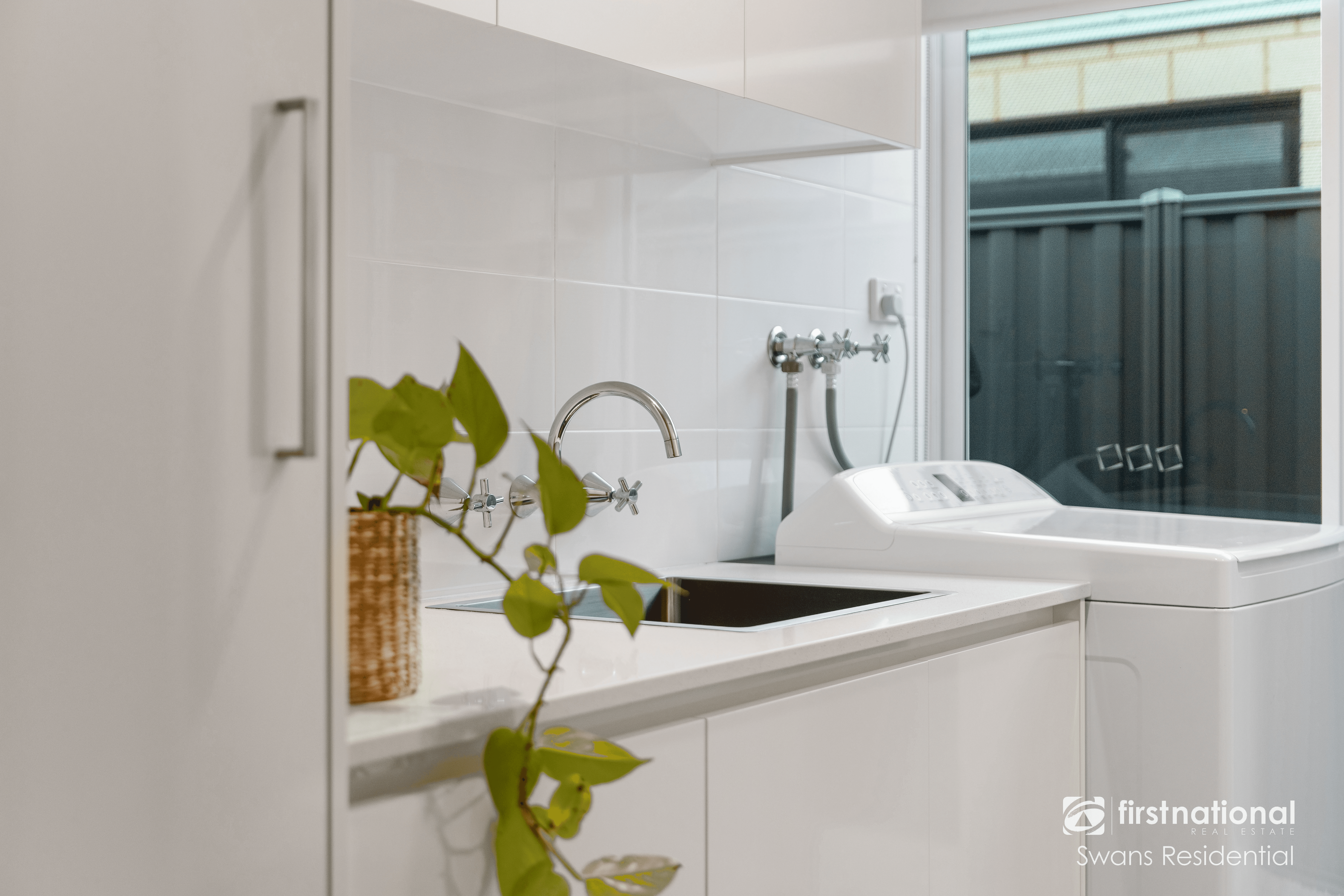15 Limone Street, AVELEY, WA 6069