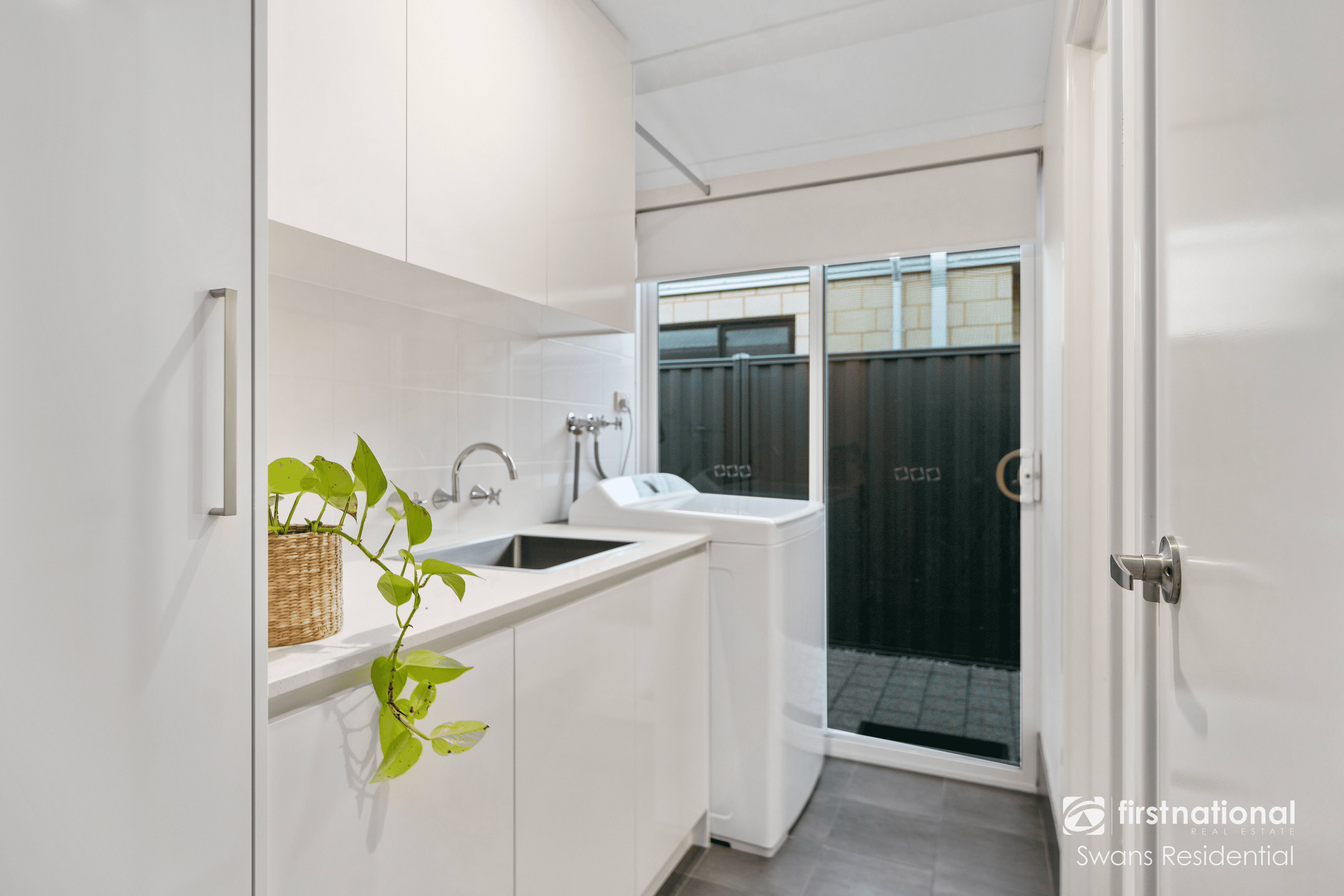 15 Limone Street, AVELEY, WA 6069