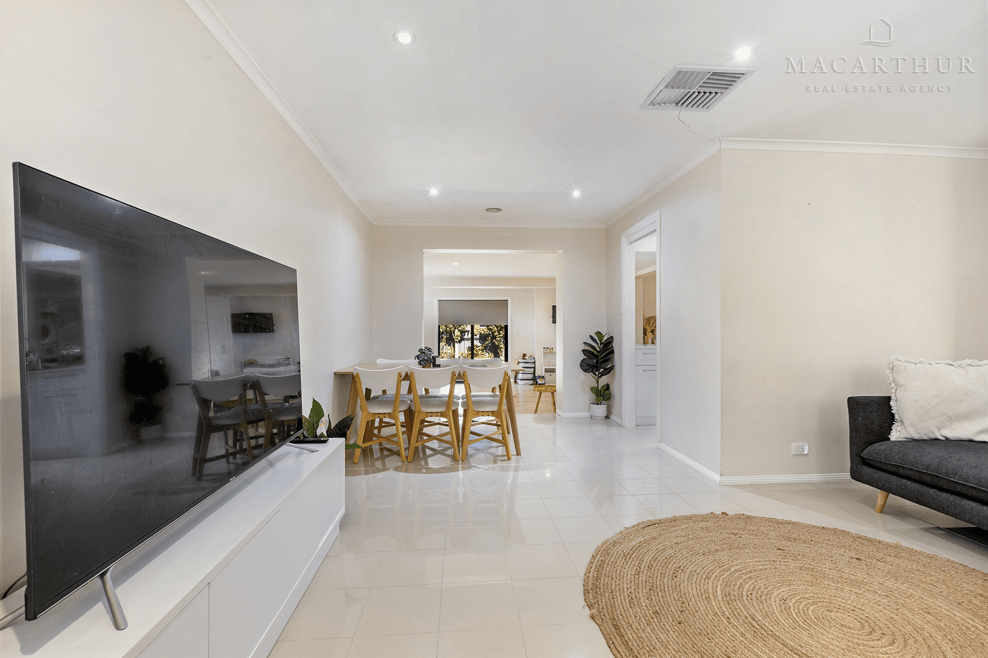 6 Ilex Street, Lake Albert, NSW 2650