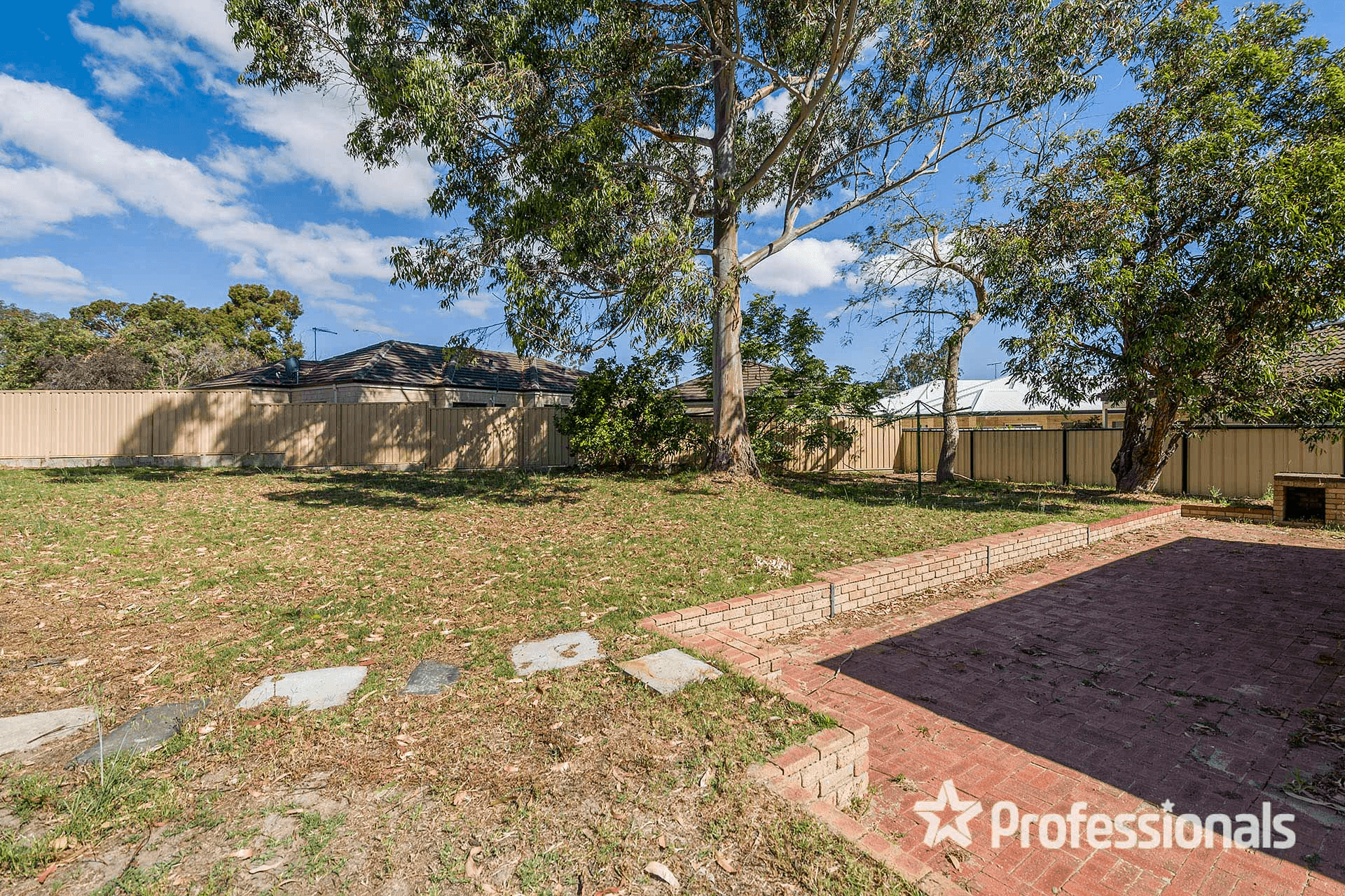 6 Logue Court, BALGA, WA 6061