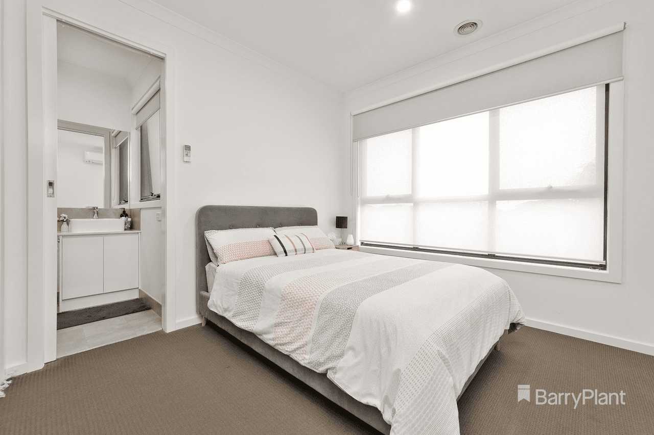 31 Meaford Street, Mickleham, VIC 3064