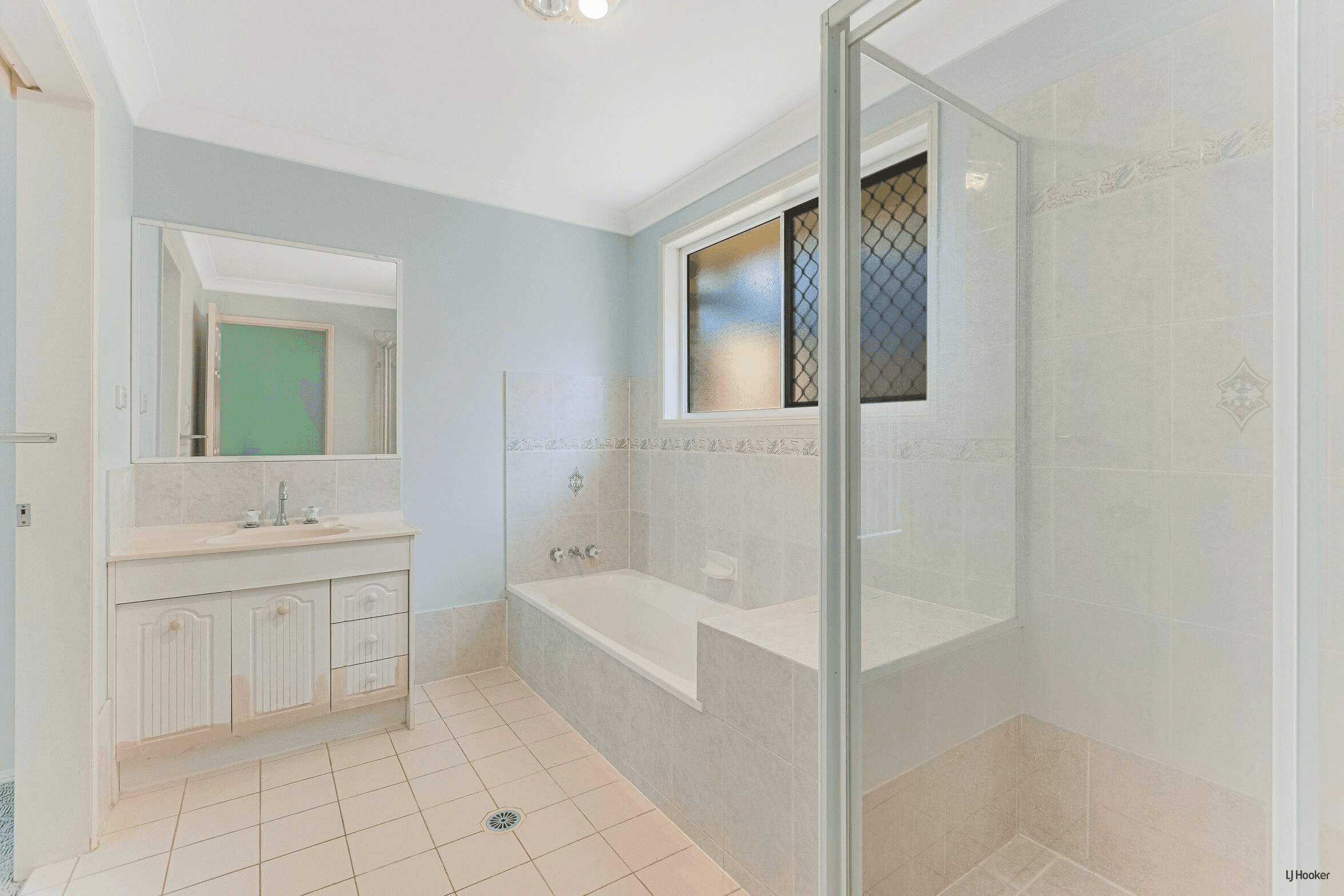 1/8 Galway Court, Banora Point, NSW 2486