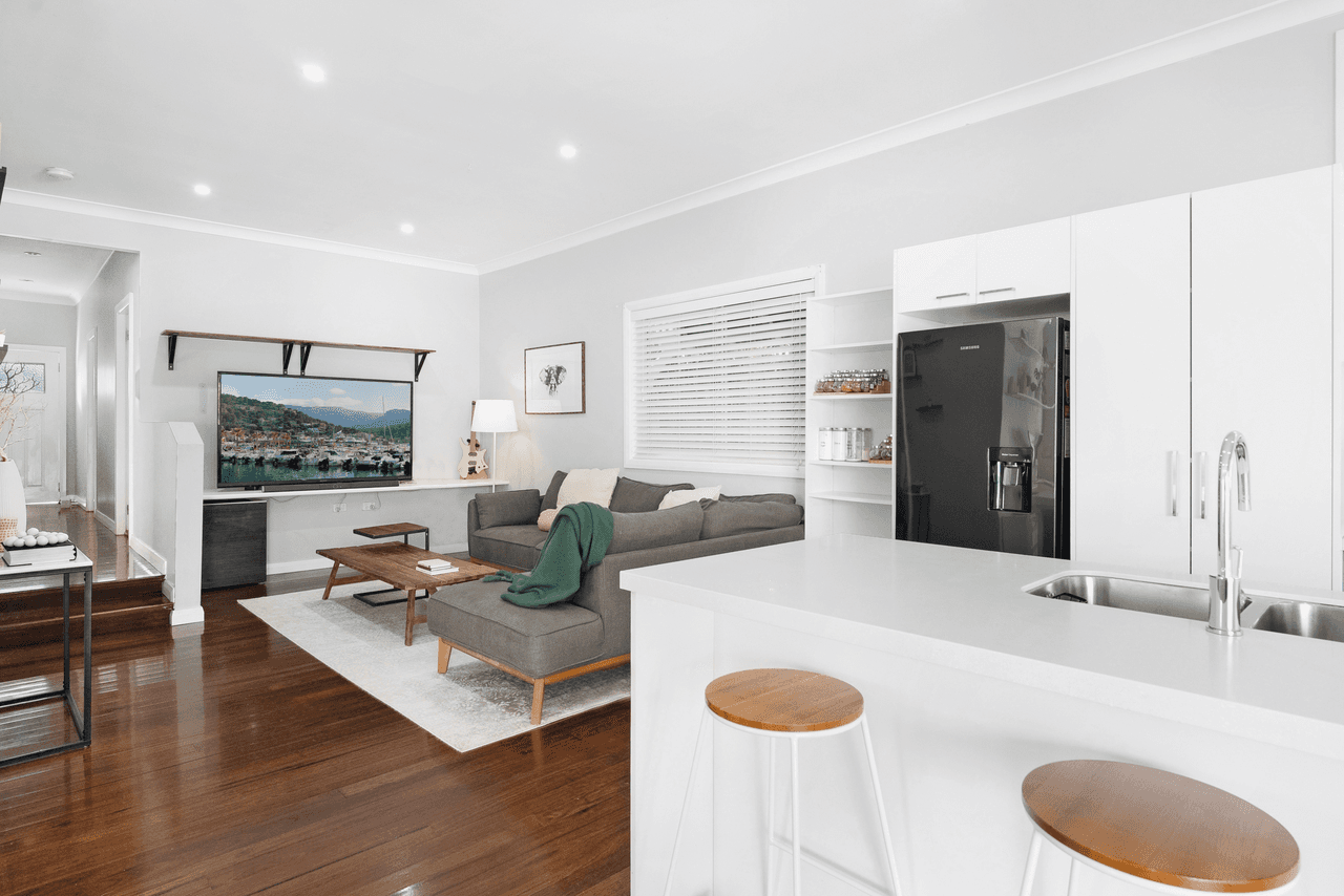 6  Fletcher Street, HELENSBURGH, NSW 2508