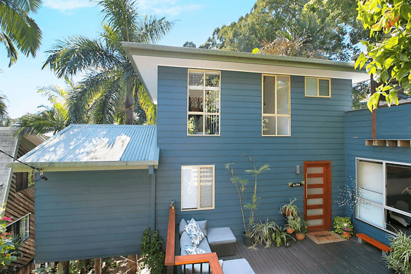 1 Myeerimba Parade, TWEED HEADS WEST, NSW 2485