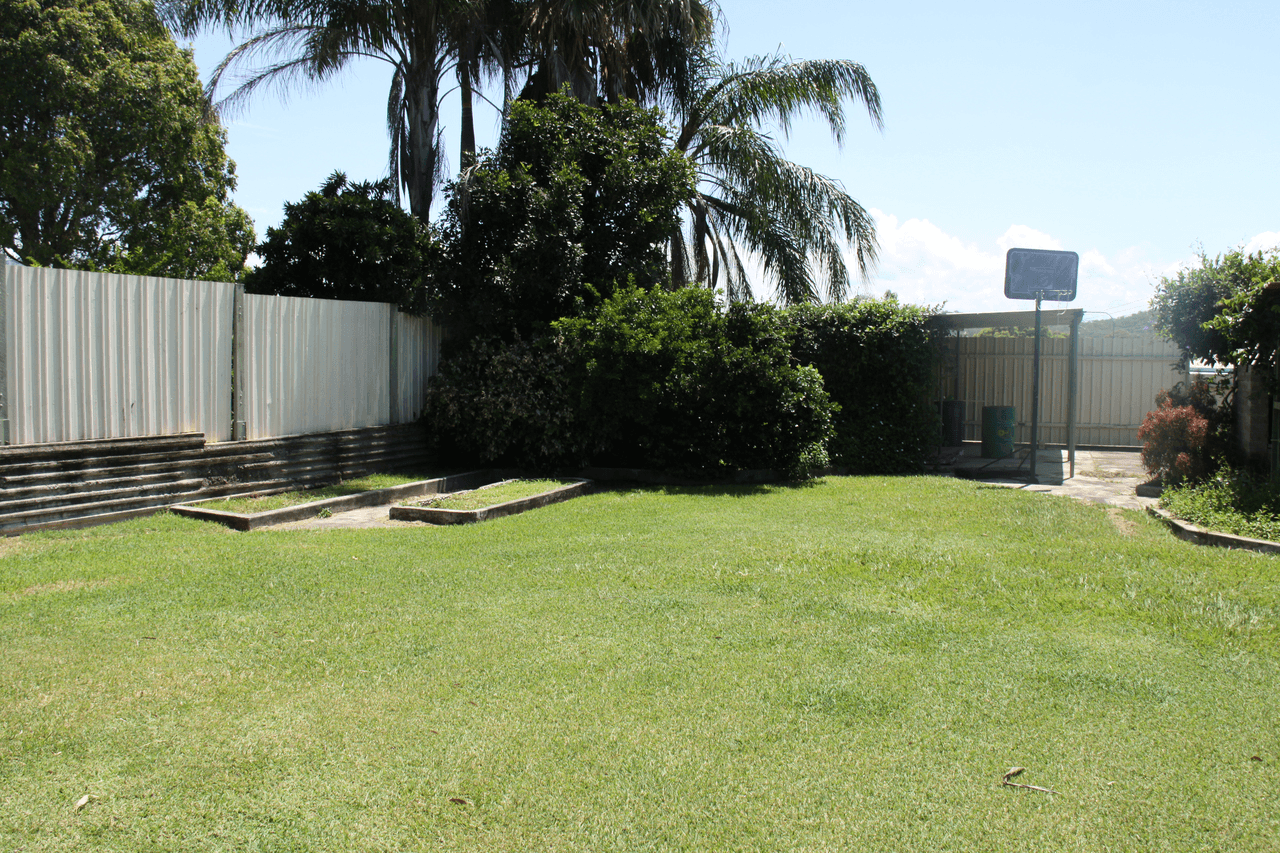 93 Booth Avenue, TANNUM SANDS, QLD 4680