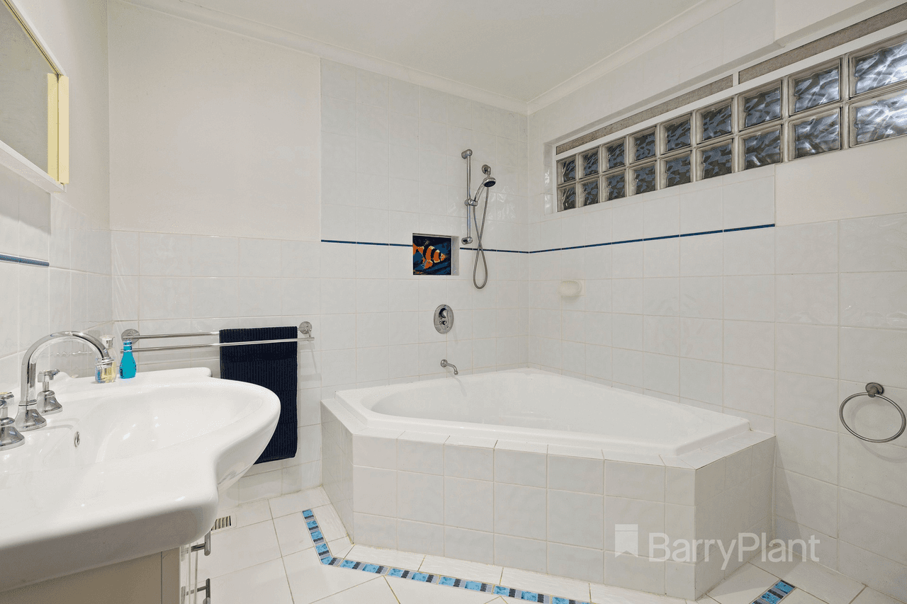 6 Valley Road, Bundoora, VIC 3083