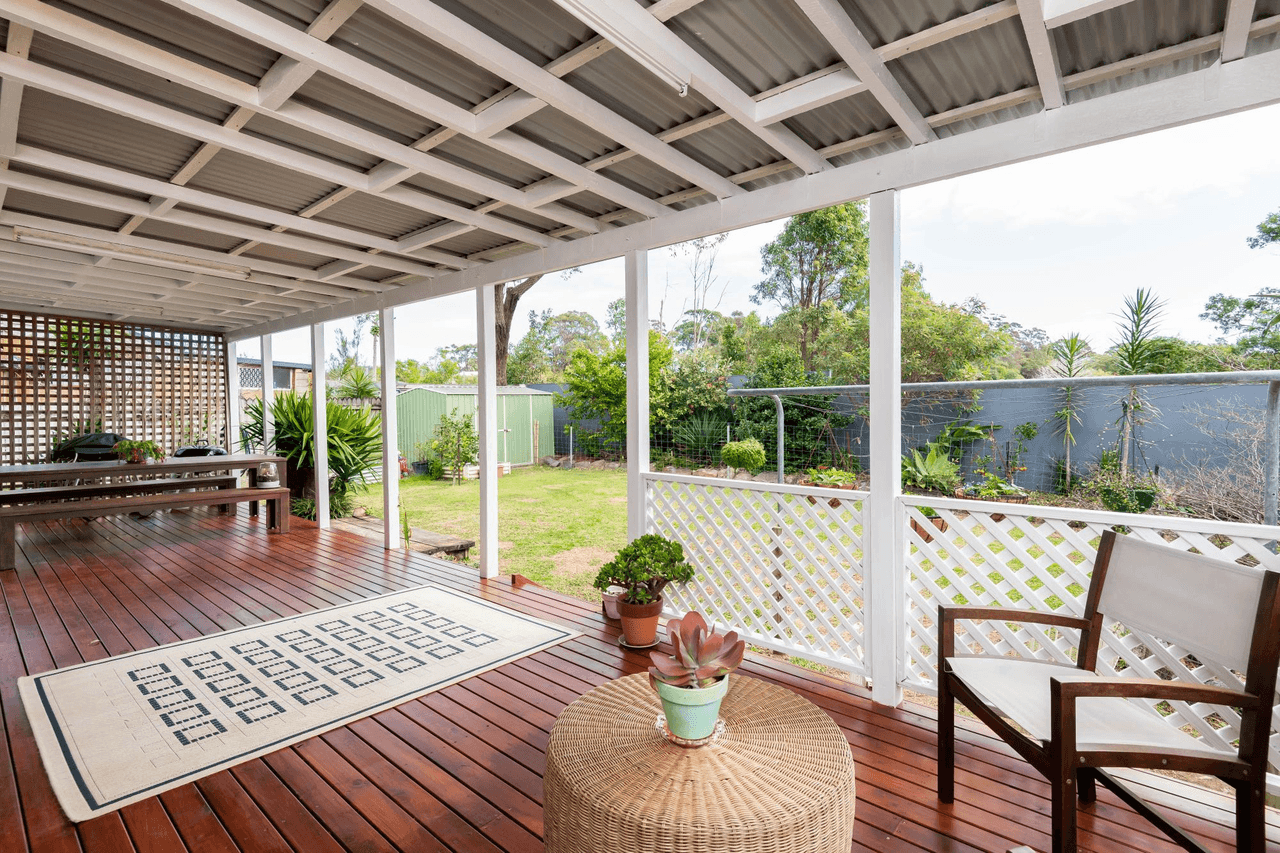 7 Pine Crescent, SANDY BEACH, NSW 2456