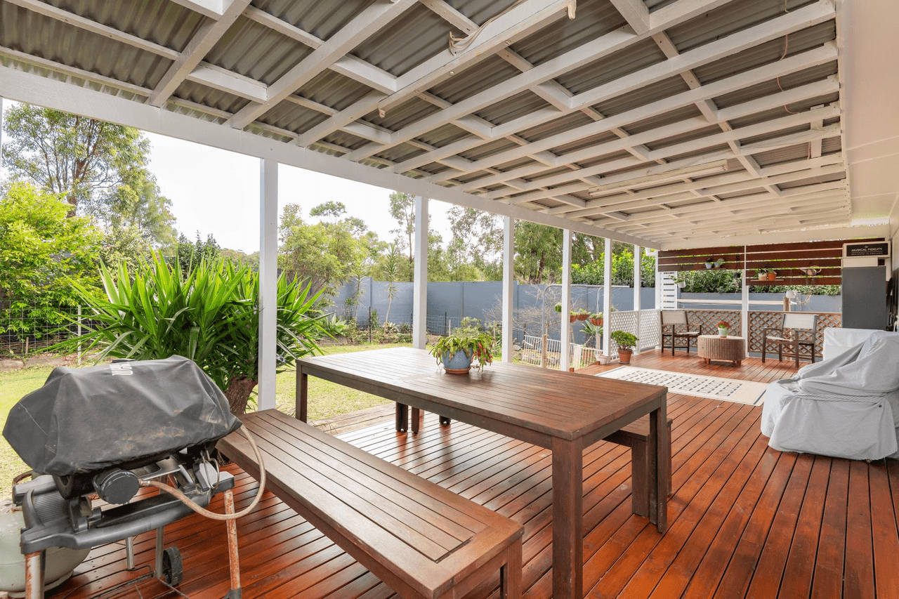 7 Pine Crescent, SANDY BEACH, NSW 2456