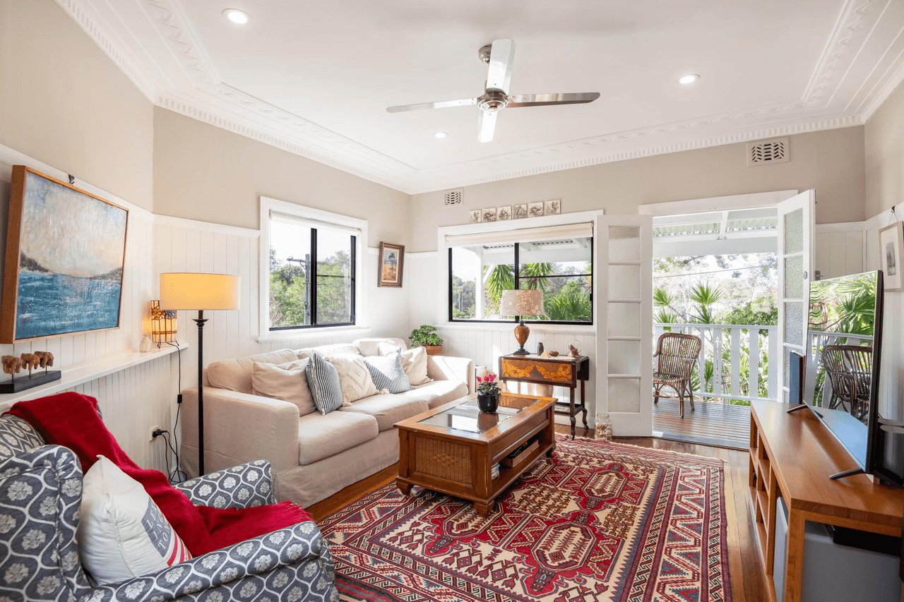 7 Pine Crescent, SANDY BEACH, NSW 2456