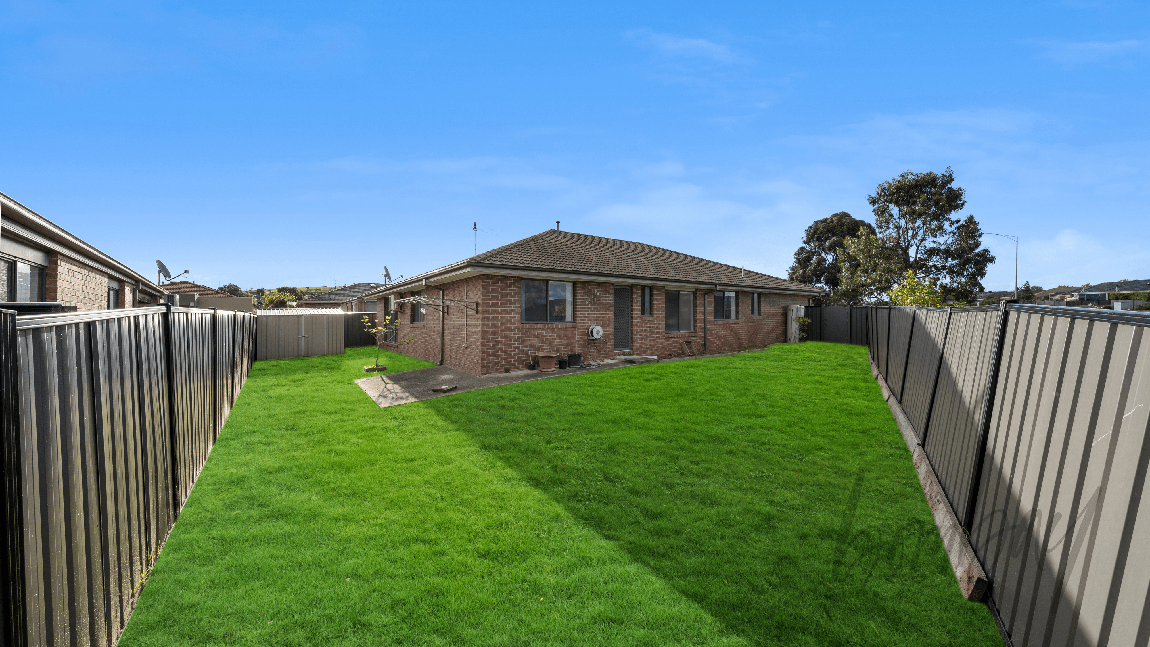 1 Candlebark Drive, GREENVALE, VIC 3059